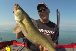 Weighting for a Great Walleye Bite