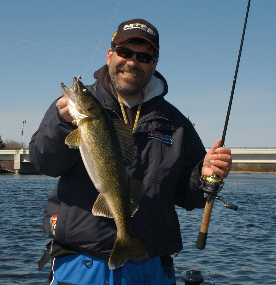 Perfect Pitch for Early Summer Walleyes - THE NEXT BITE TV