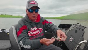 The EASIEST Way To Replace a Hook on a Crankbait